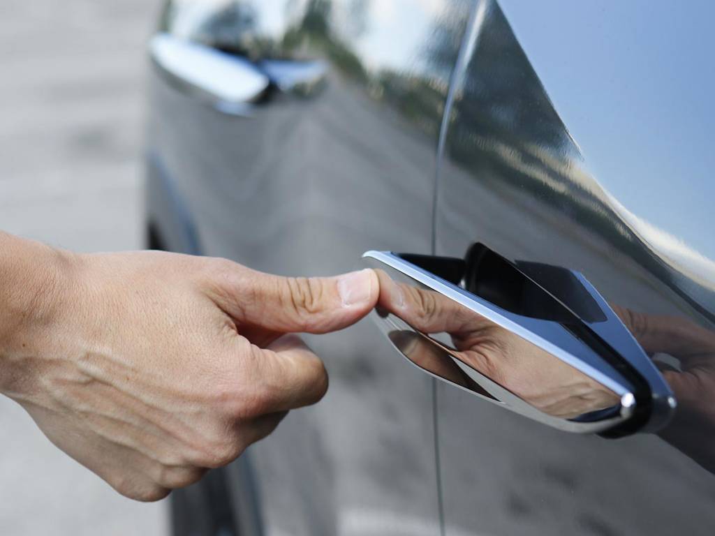 prueba DS 3 Crossback tiradores