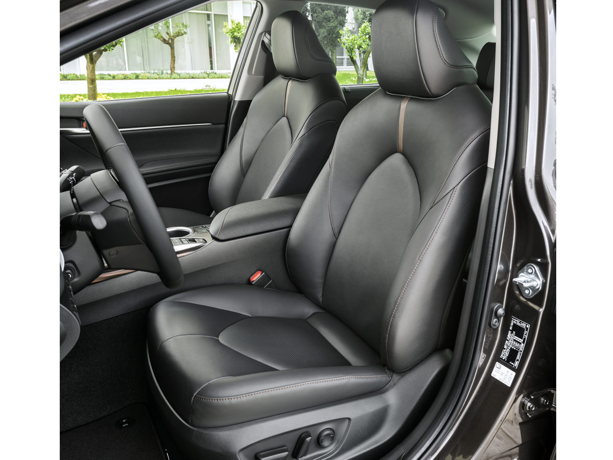 Toyota Camry Hybrid 2019