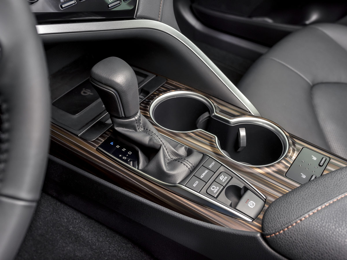 Toyota Camry Hybrid 2019