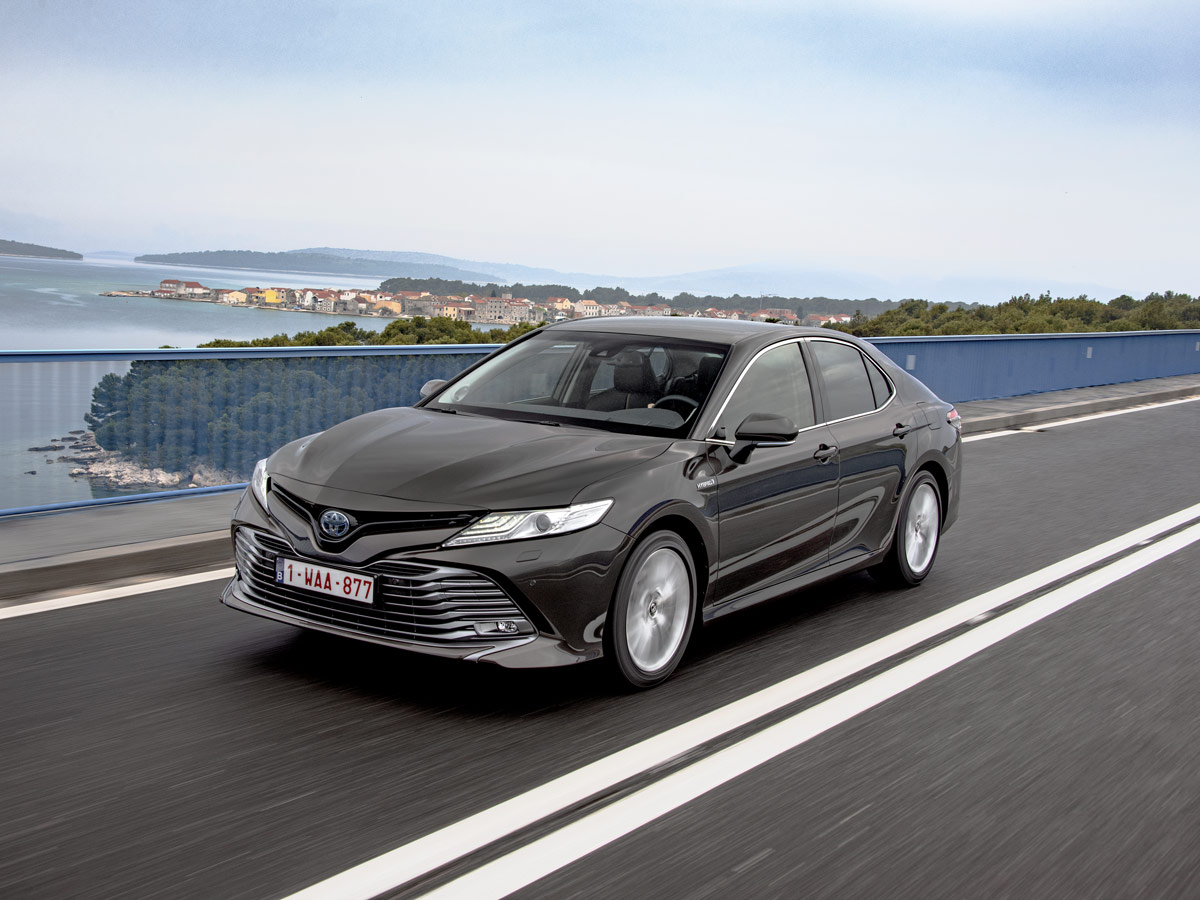 Toyota Camry Hybrid 2019