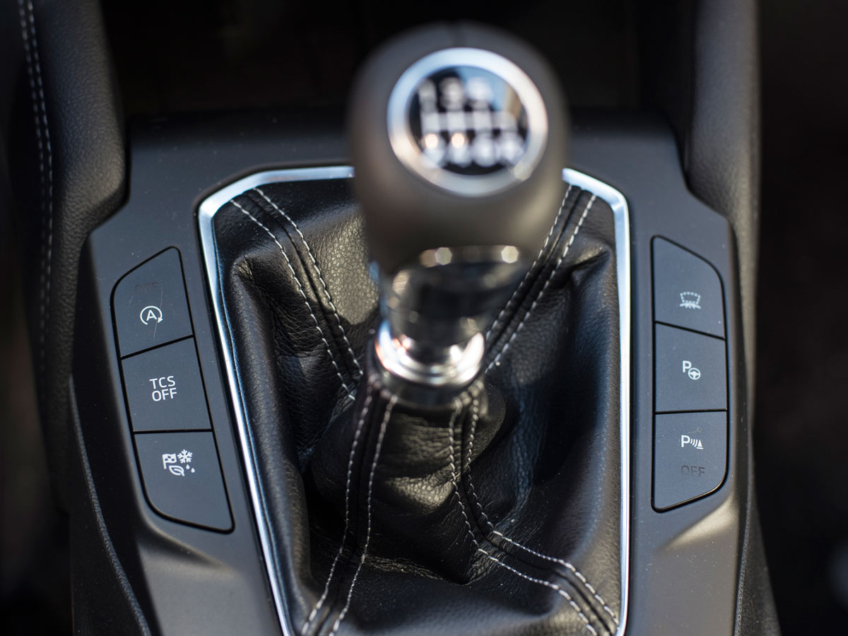 ford-focus-ecoboost-kia-ceed-tgdi-gasolina