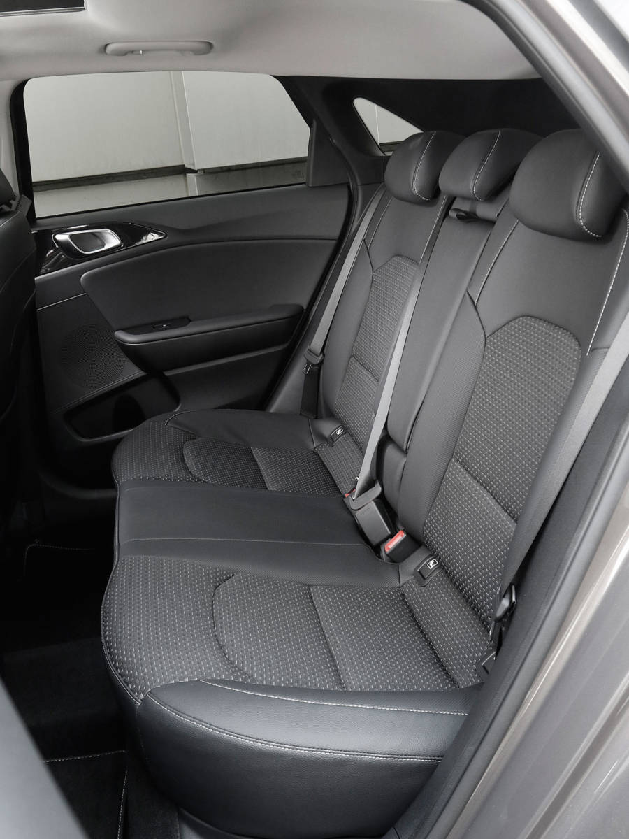 ford-focus-ecoboost-kia-ceed-tgdi-gasolina