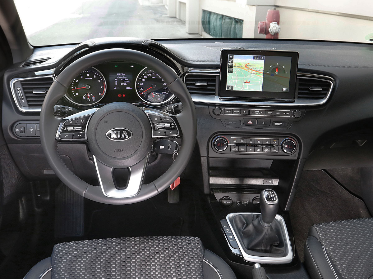 ford-focus-ecoboost-kia-ceed-tgdi-gasolina