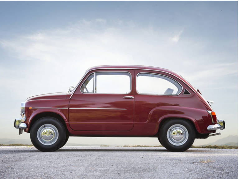 SEAT 600