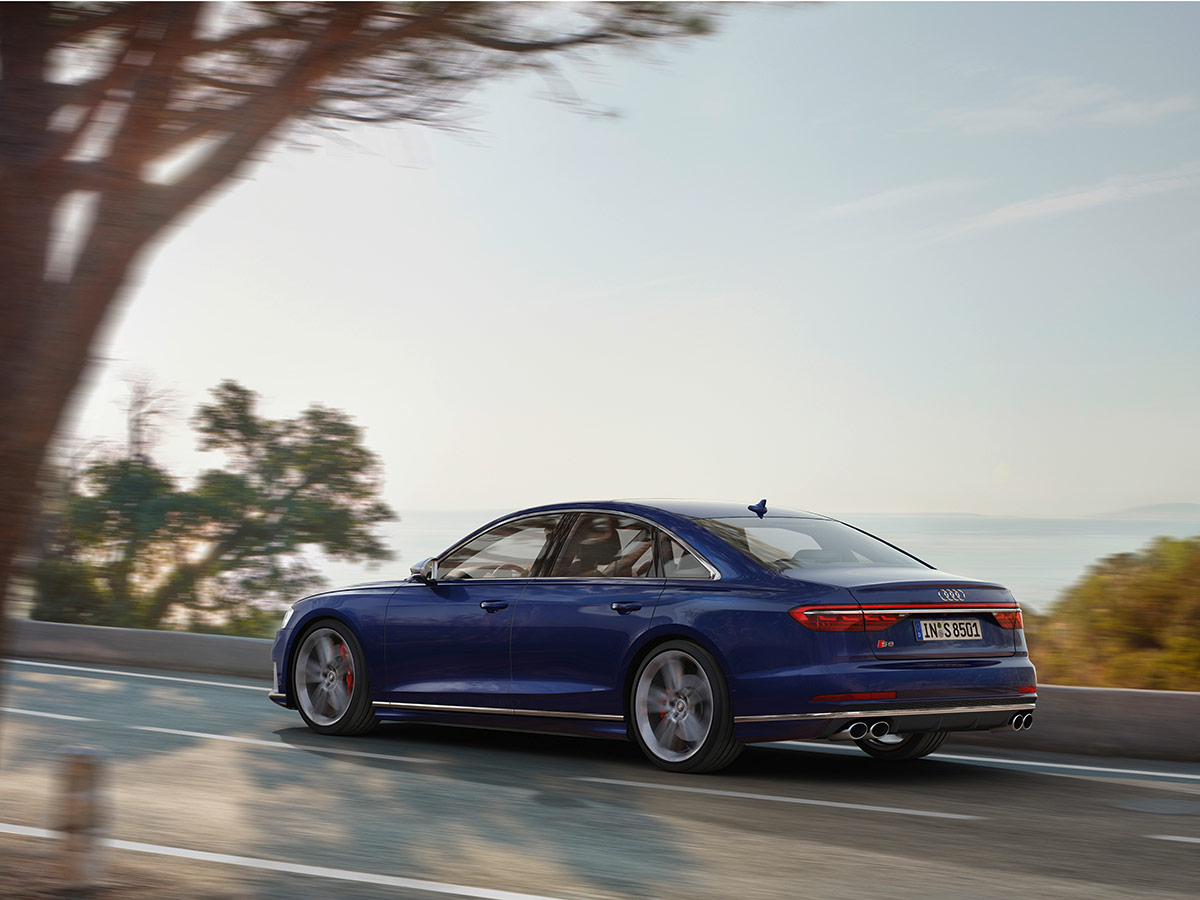 Audi S8