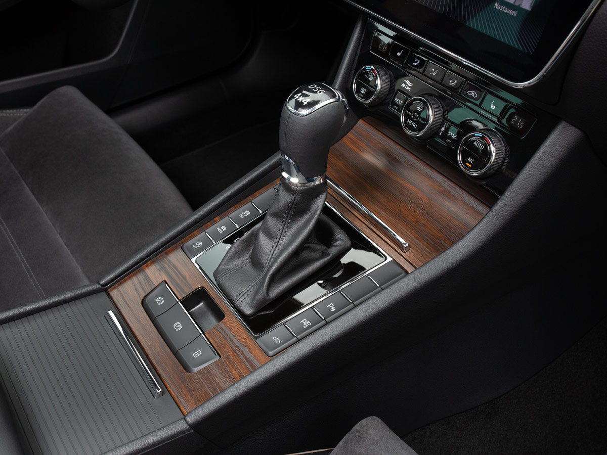 Skoda Superb Scout 2019