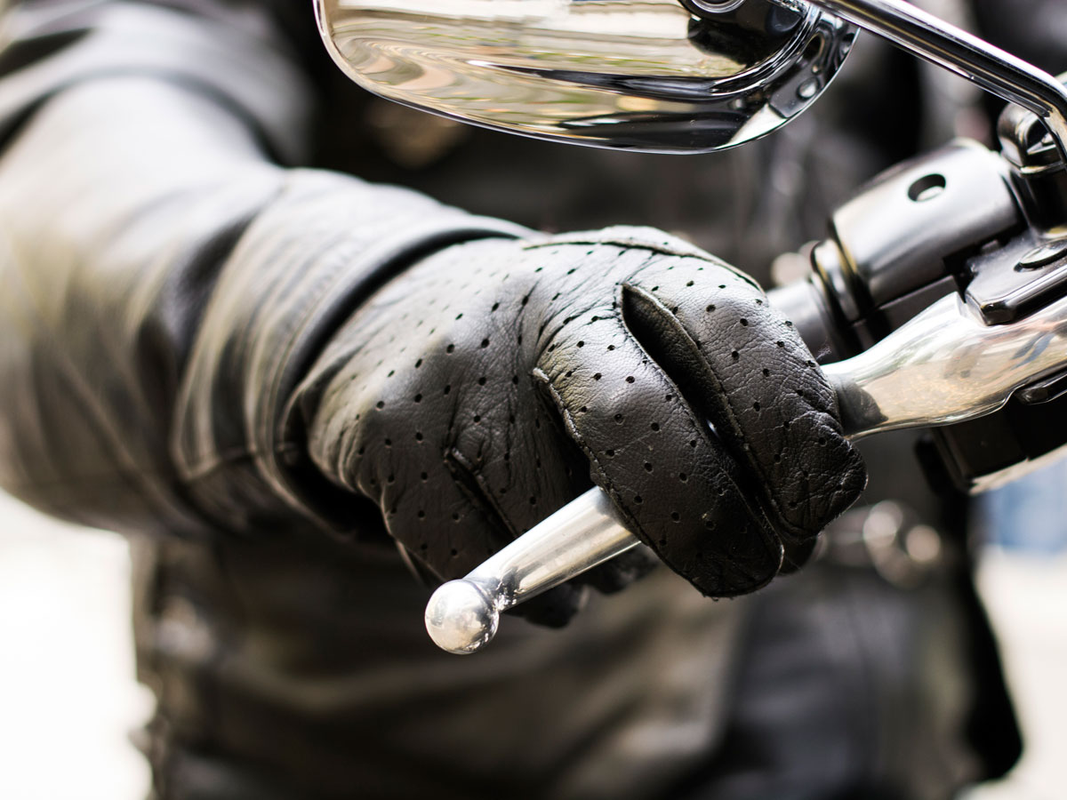 guantes de moto obligatorios