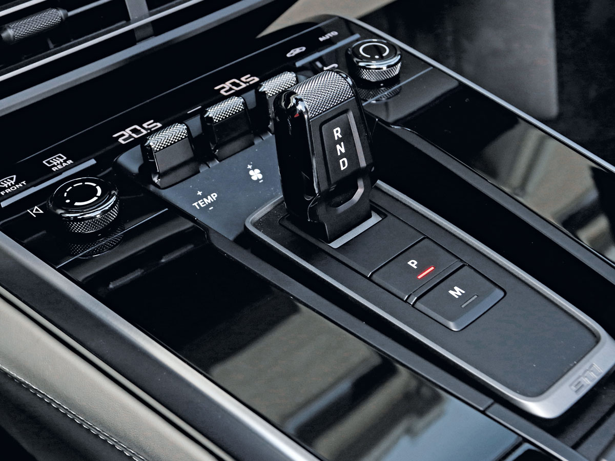 porsche-911-carrera-4s-cabriolet