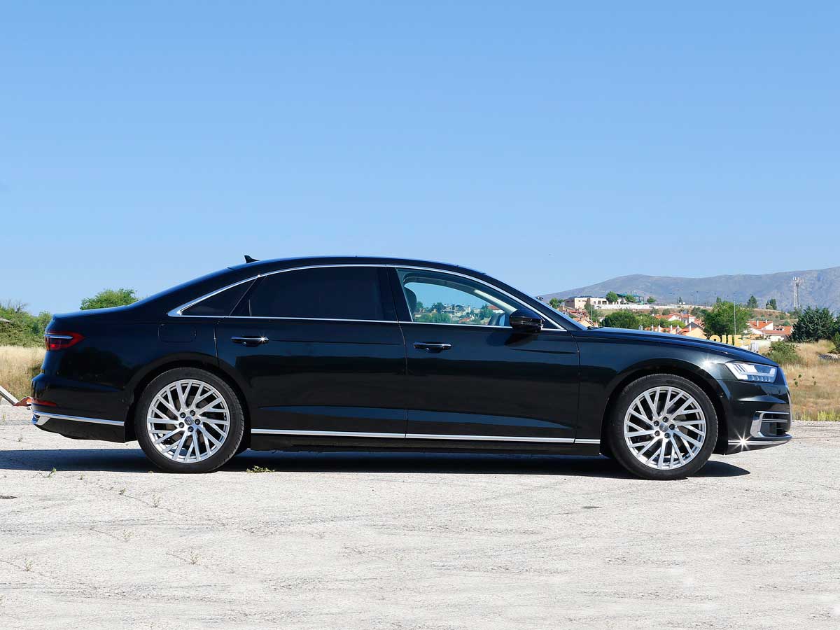 audi a8 l lateral