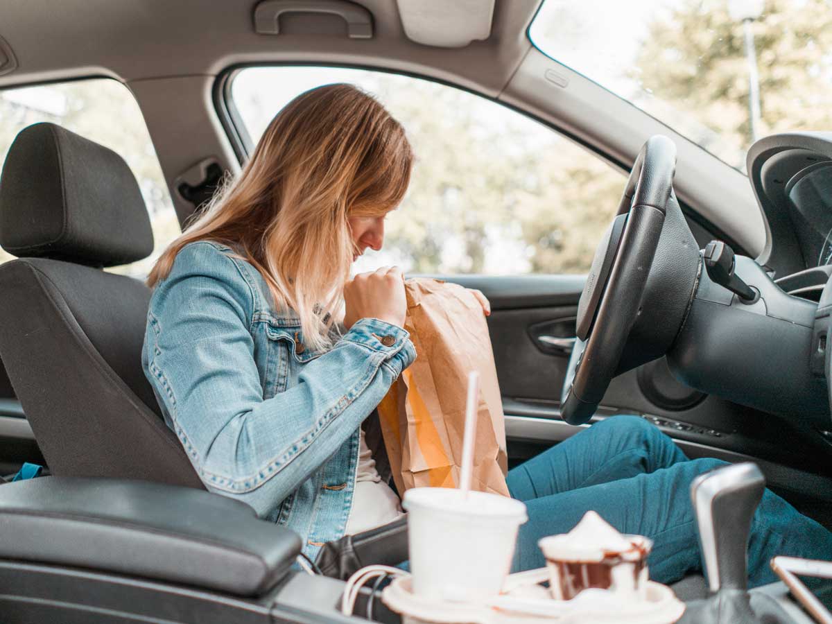 comer en el coche