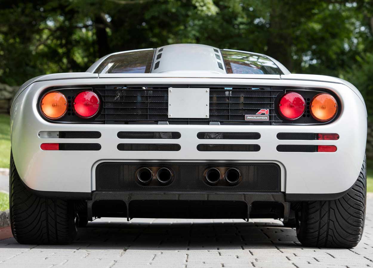 mclaren f1 trasera