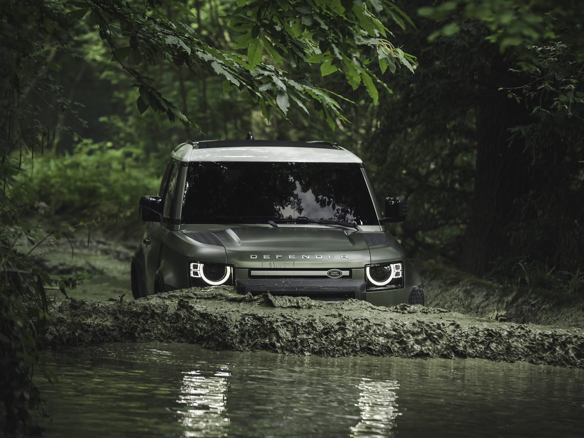 Land Rover Defender 2019
