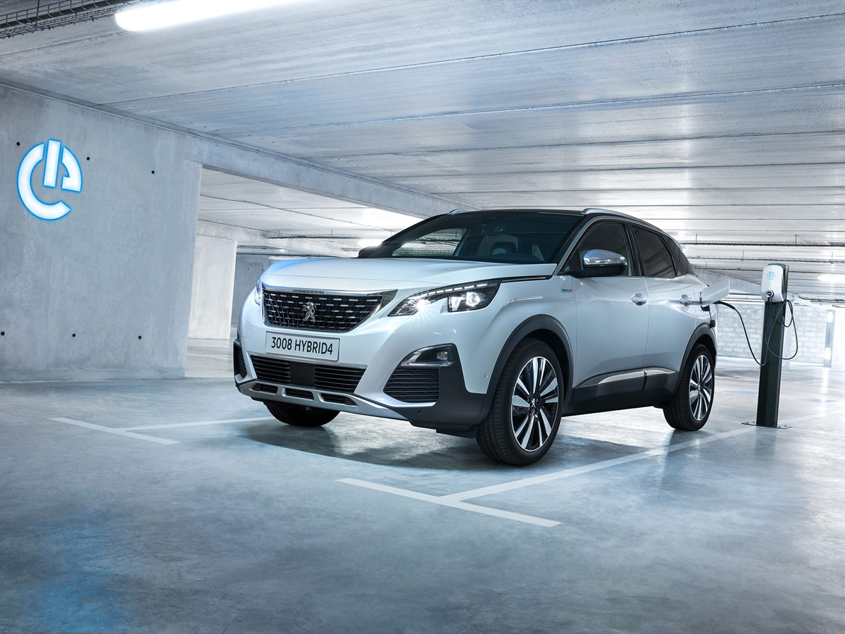 Peugeot 3008 GT Hybrid4 2019
