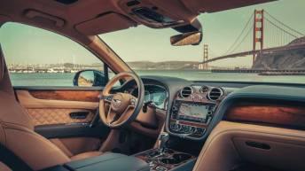 Interior del Bentley Bentayga híbrido 2020
