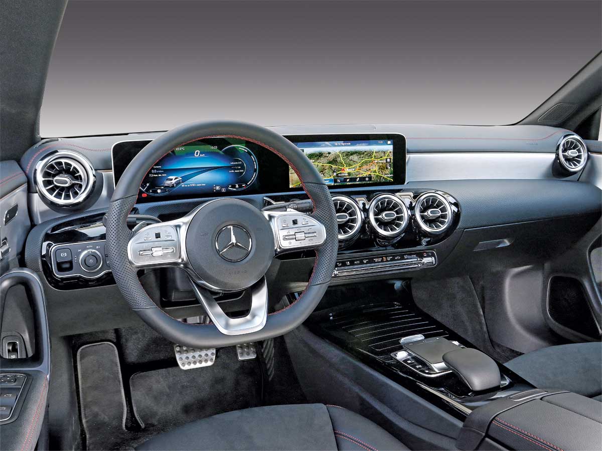 Mercedes-Benz CLA Coupé 2019 interior