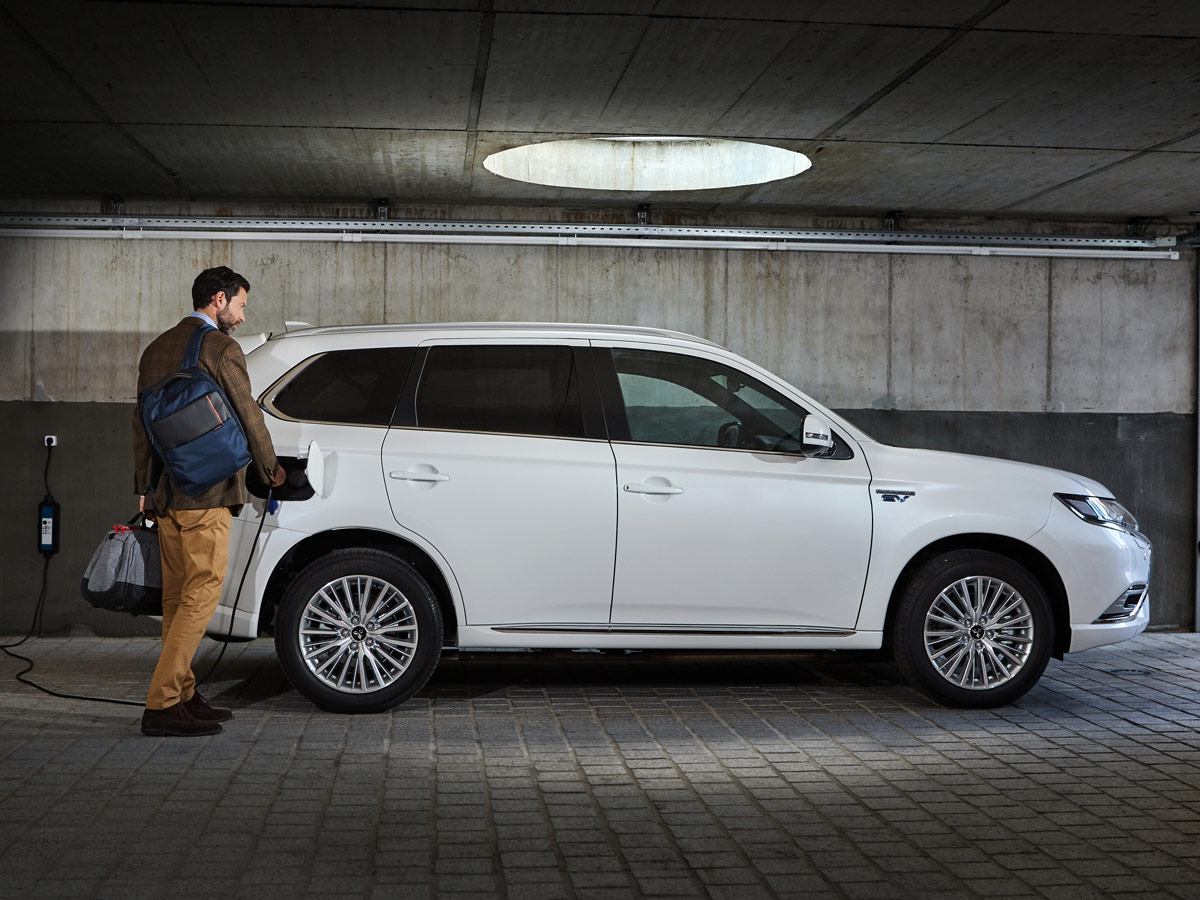 Mitsubishi Outlander PHEV 2019