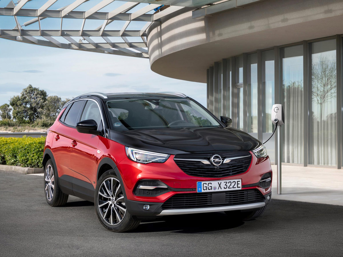 Opel Grandland X Hybrid4