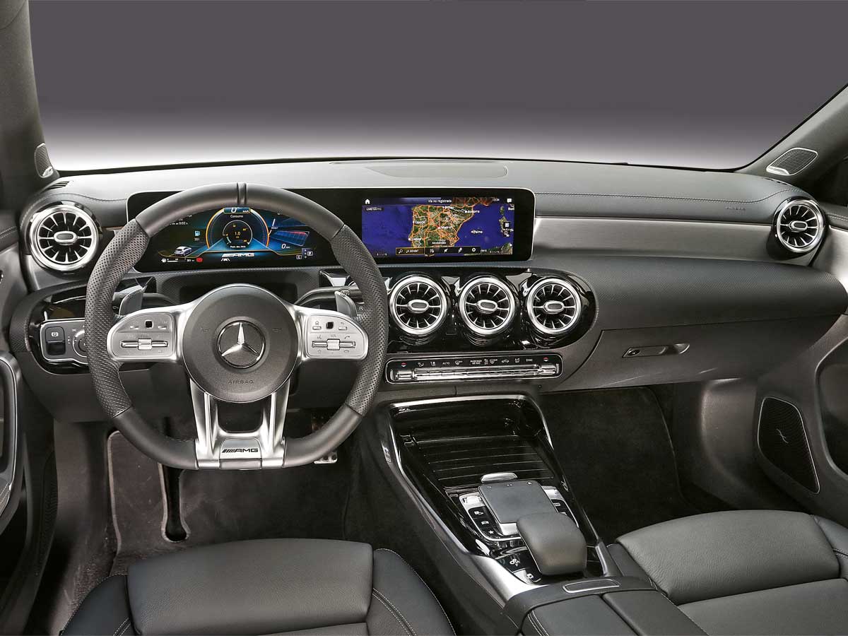 interior Mercedes-AMG A 35 4MATIC 2019