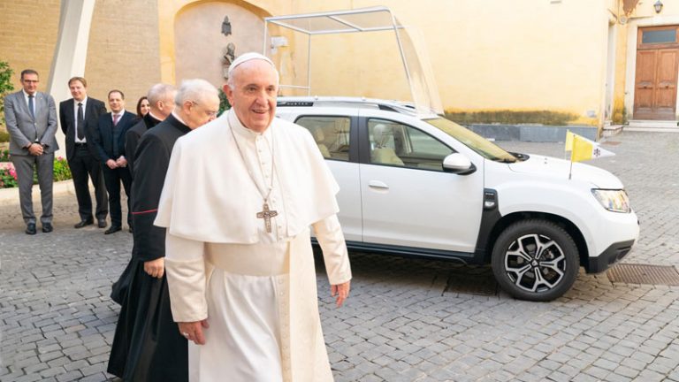 Regalo Dacia Duster Papamóvil