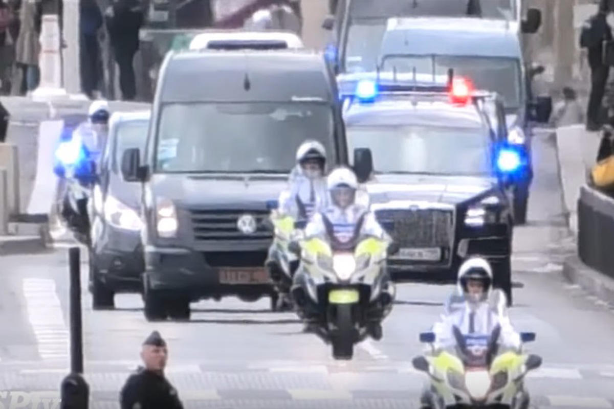 coches putin aurus