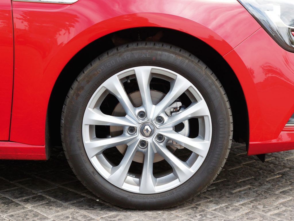 Comparativa SEAT León vs Renault Megane