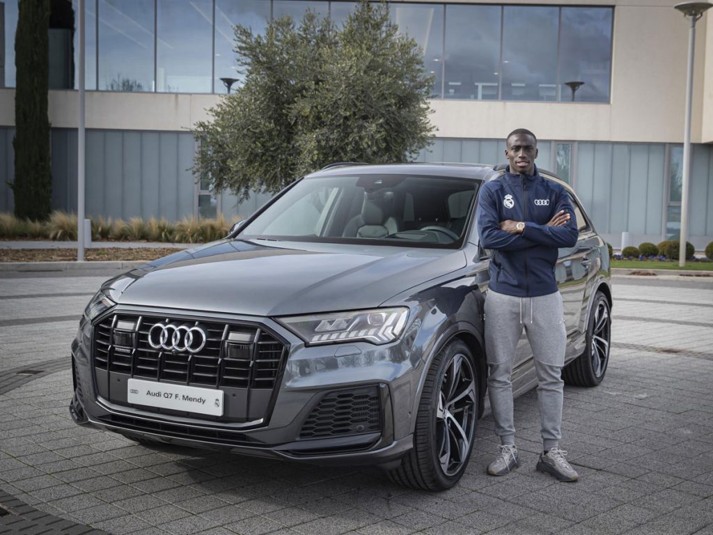 Entrega Audi a plantilla Real Madrid