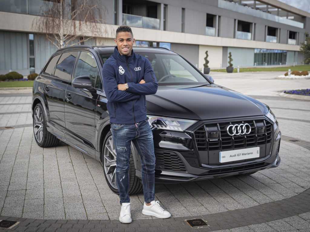 Entrega Audi a plantilla Real Madrid