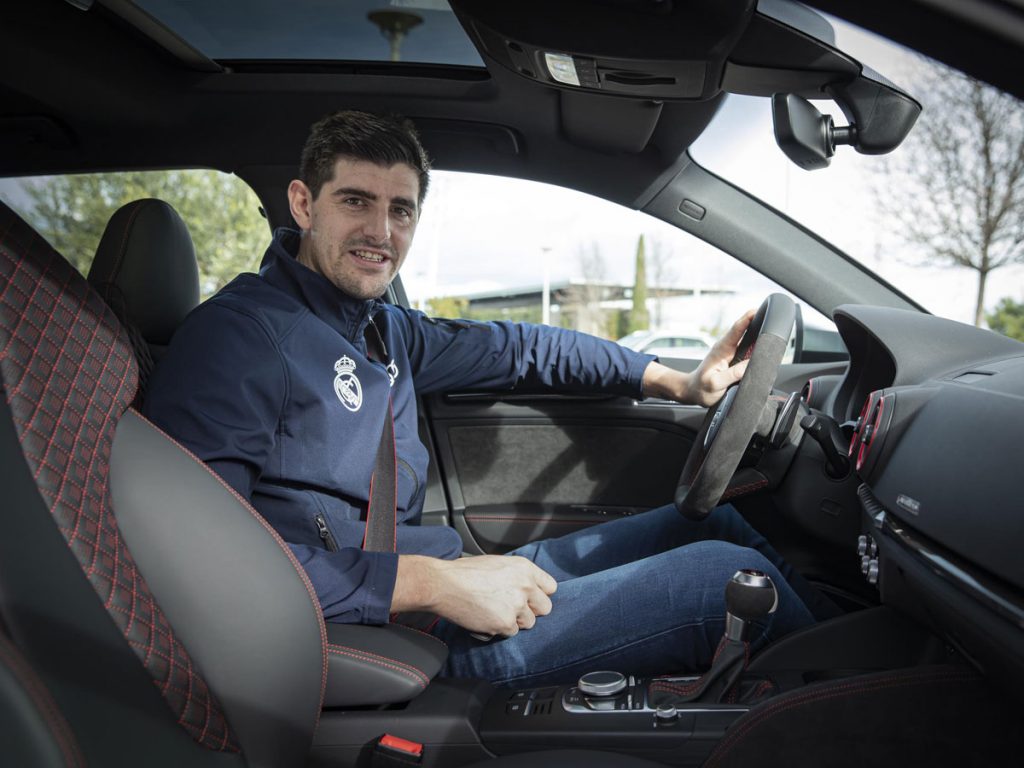Entrega Audi a plantilla Real Madrid