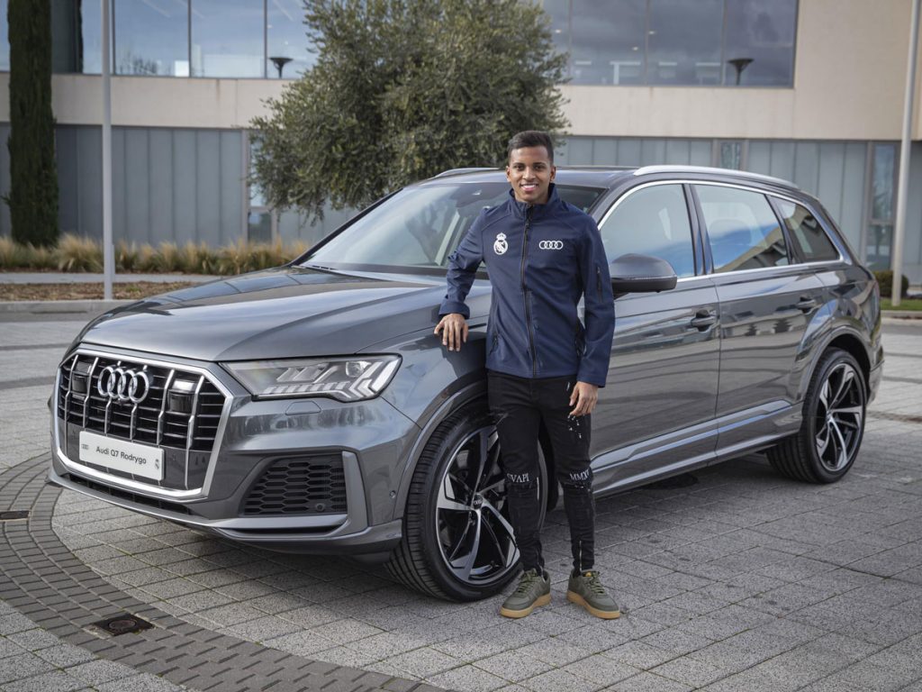 Entrega Audi a plantilla Real Madrid