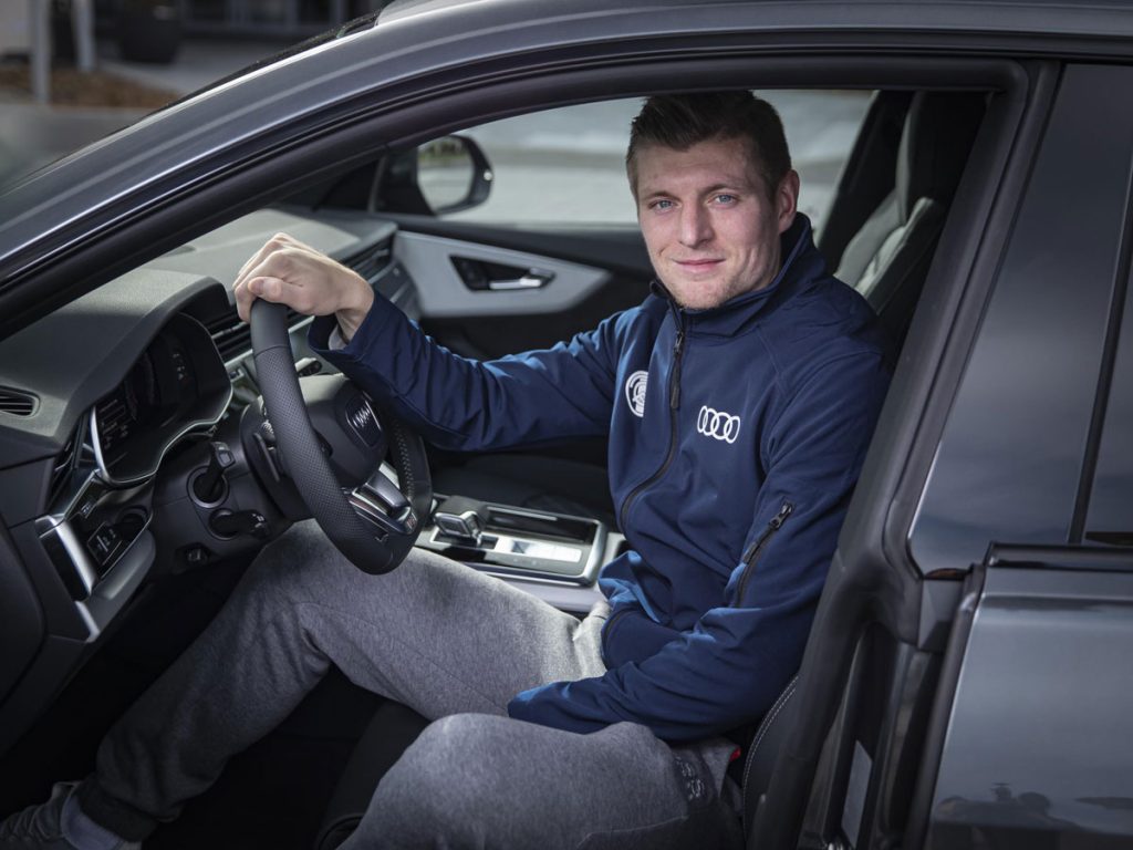 Entrega Audi a plantilla Real Madrid