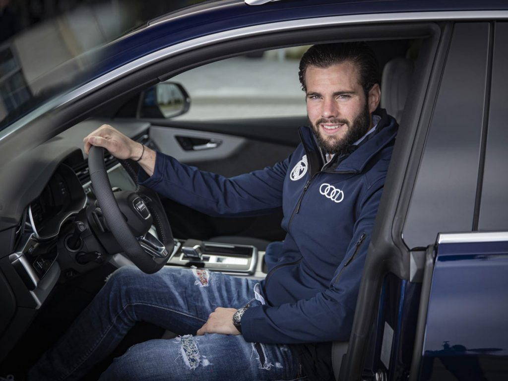 Entrega Audi a plantilla Real Madrid