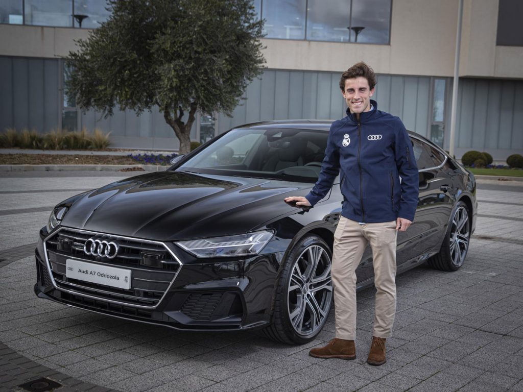 Entrega Audi a plantilla Real Madrid
