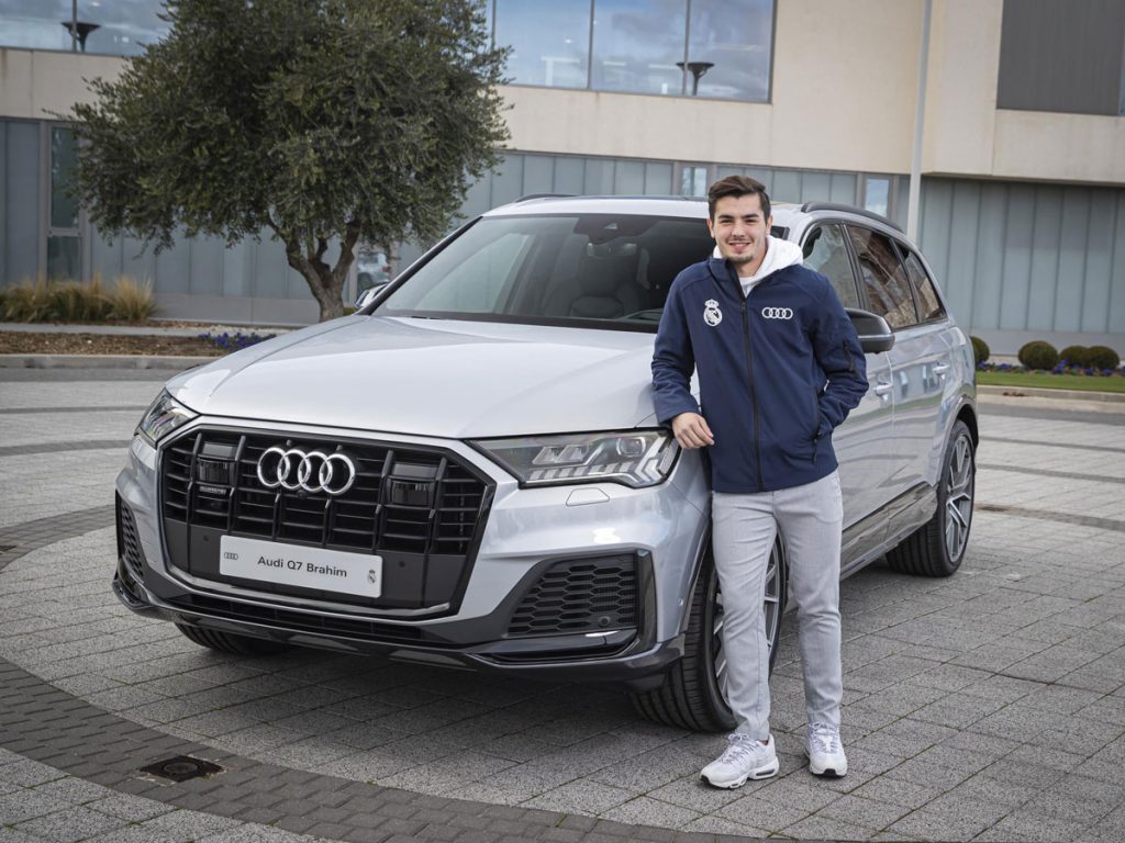 Entrega Audi a plantilla Real Madrid