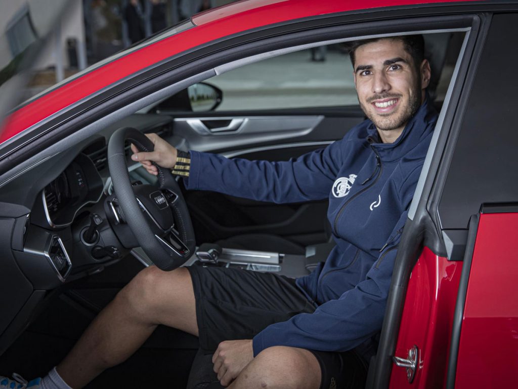 Entrega Audi a plantilla Real Madrid