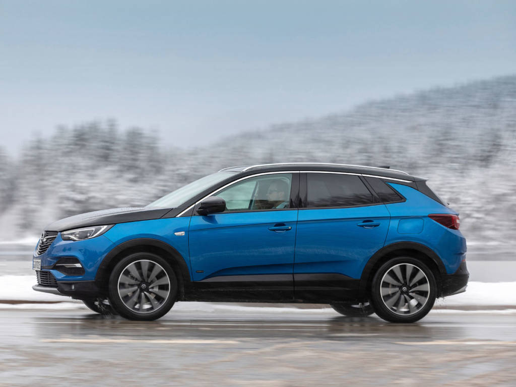 Opel Grandland X Hybrid 4 2020