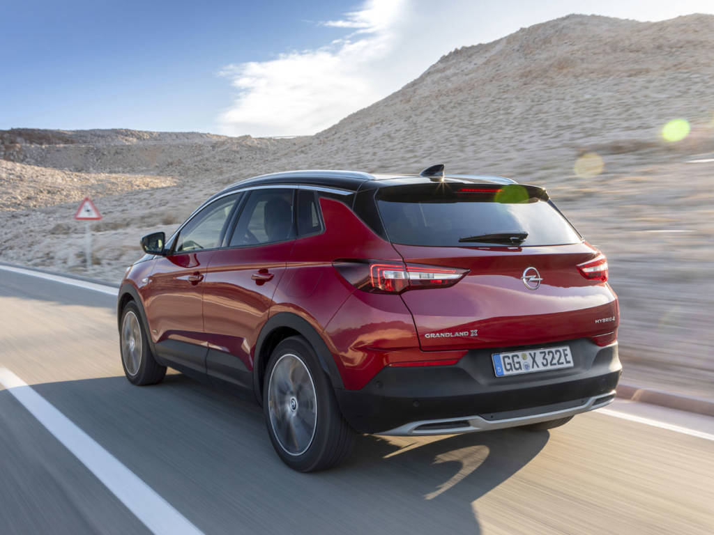 Opel Grandland X Hybrid 4 2020