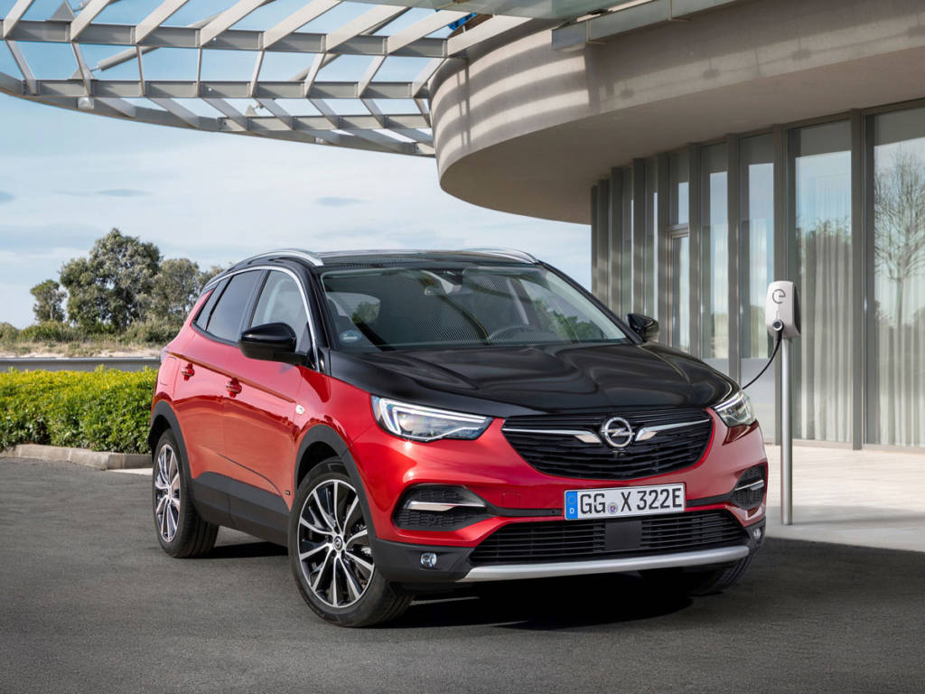 Opel Grandland X Hybrid 4 2020