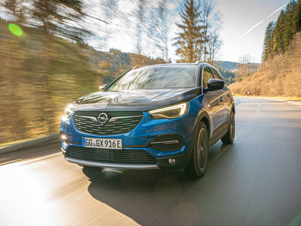 Opel Grandland X Hybrid 4 2020