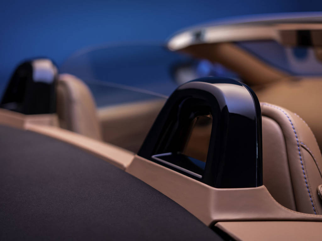 Aston Martin Vantage Roadster