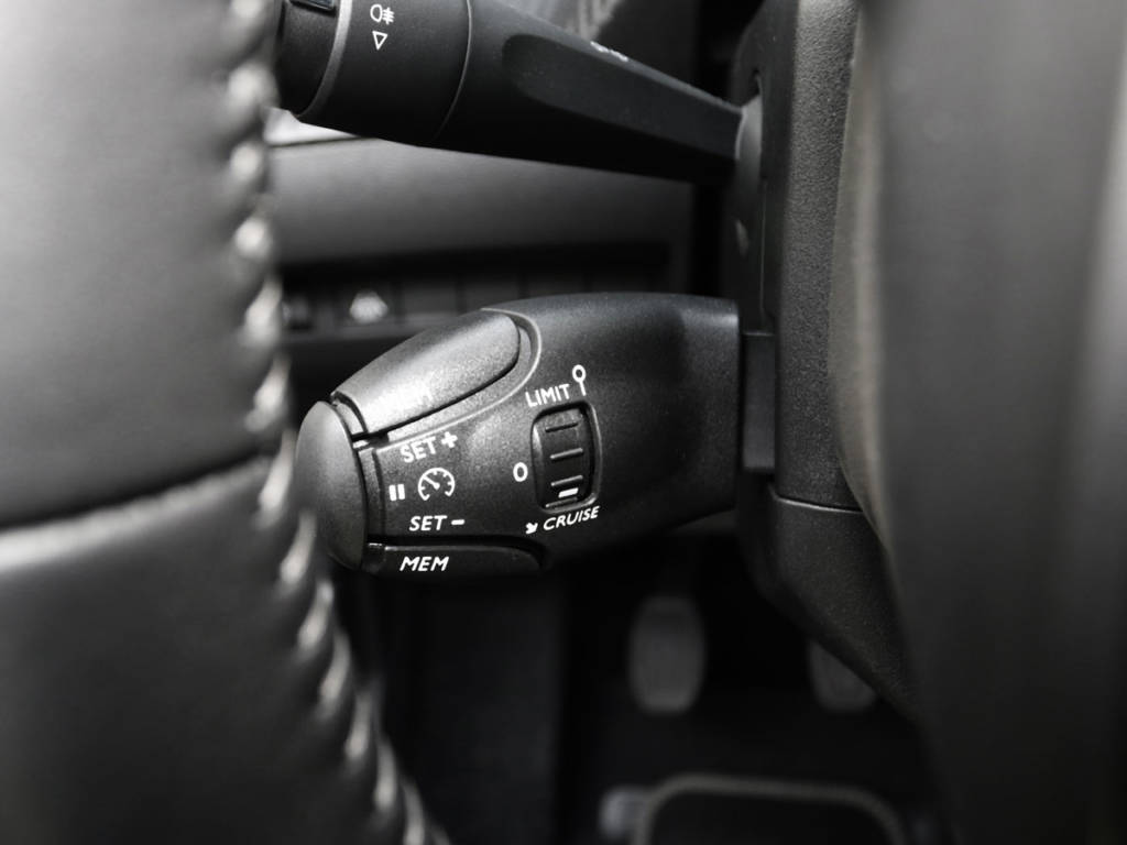 Prueba Peugeot 08 Allure Puretech 100 2020