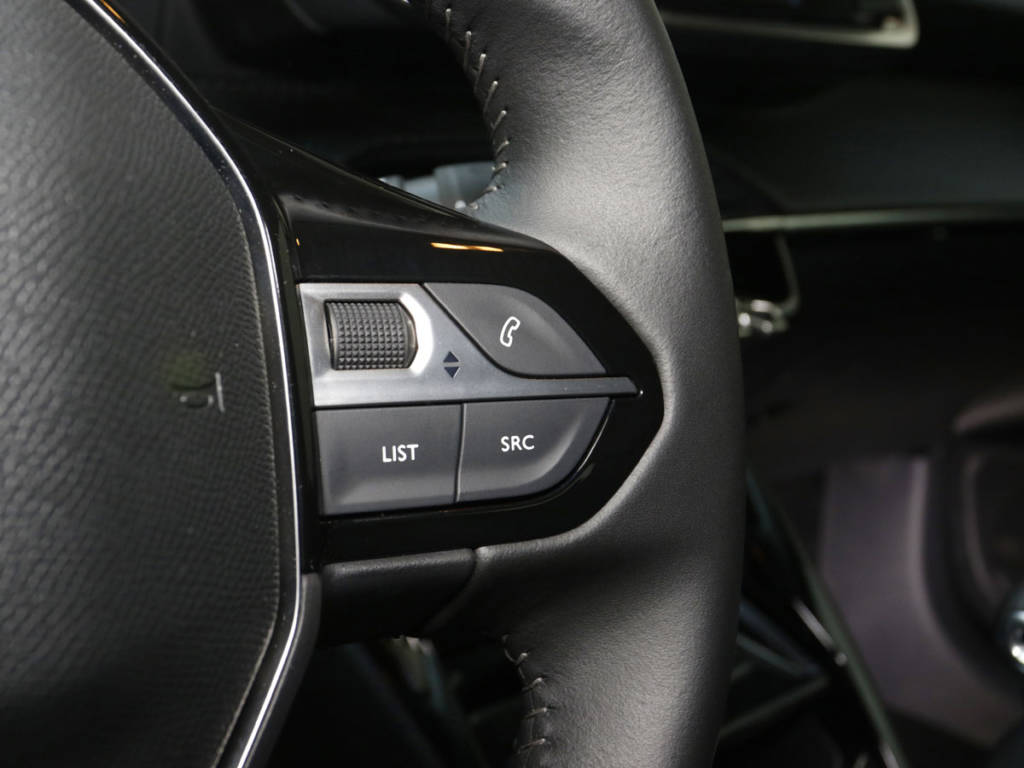 Prueba Peugeot 08 Allure Puretech 100 2020