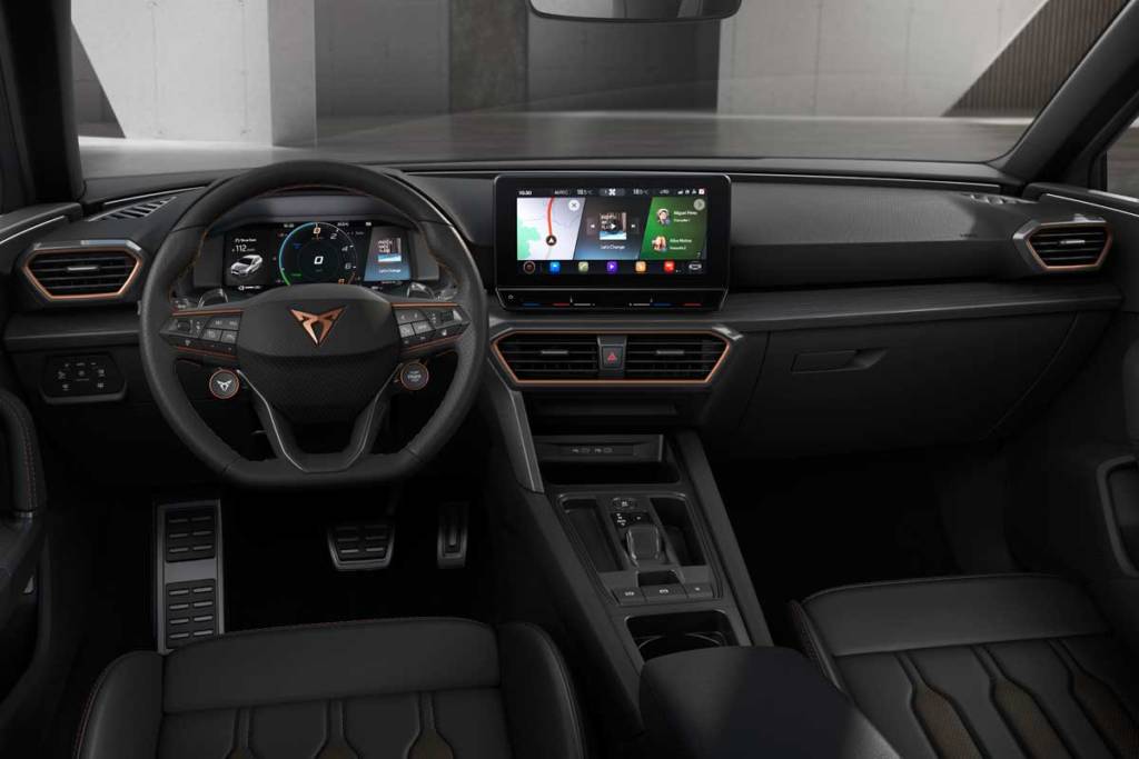 cupra león presentación interior
