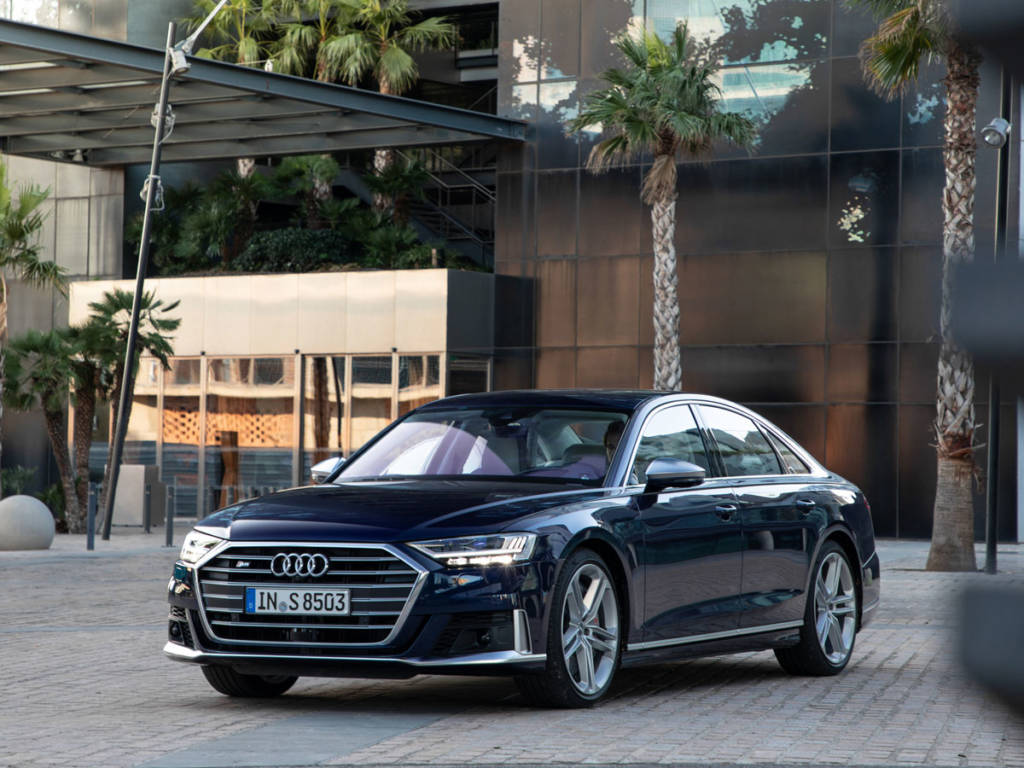 Audi-S8