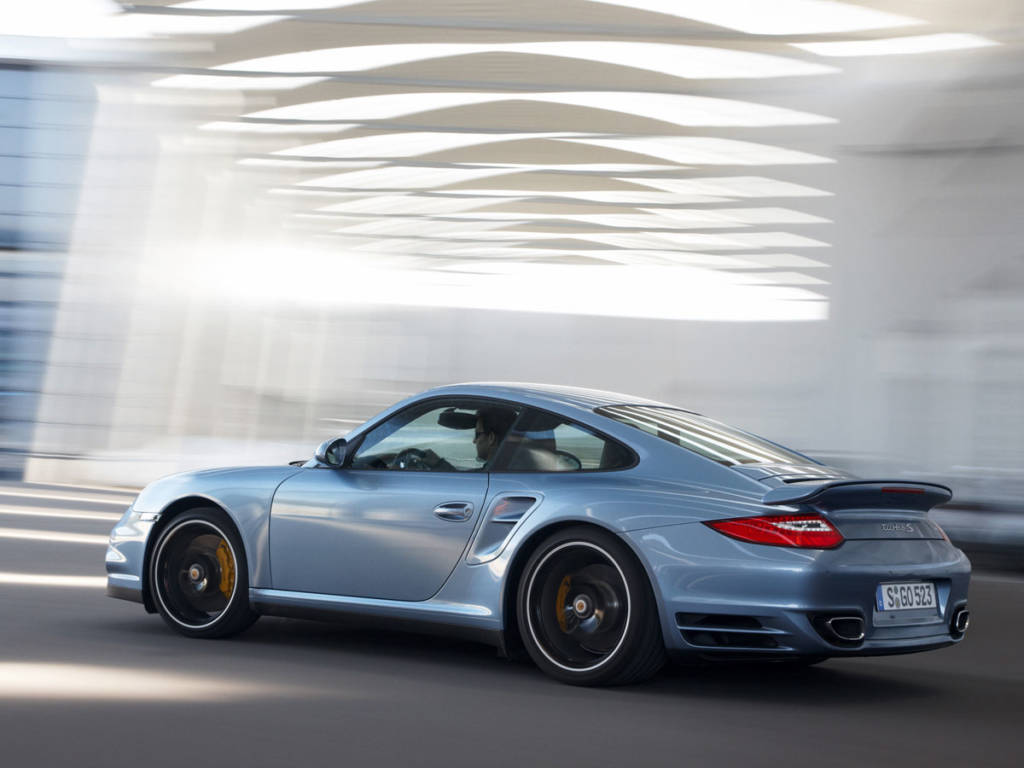 Porsche-911-Turbo-S
