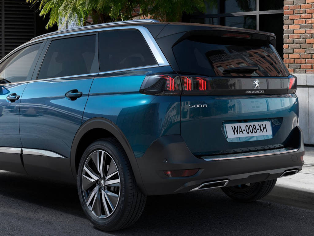 Peugeot 5008 2021