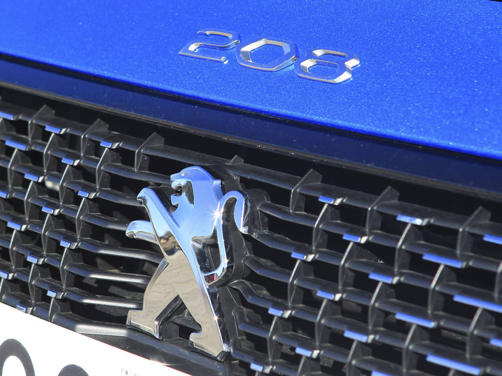 Comparativa Peugeot 208 GT Line PureTech 130 2020