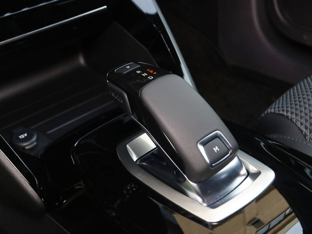 Comparativa Peugeot 208 GT Line PureTech 130 2020