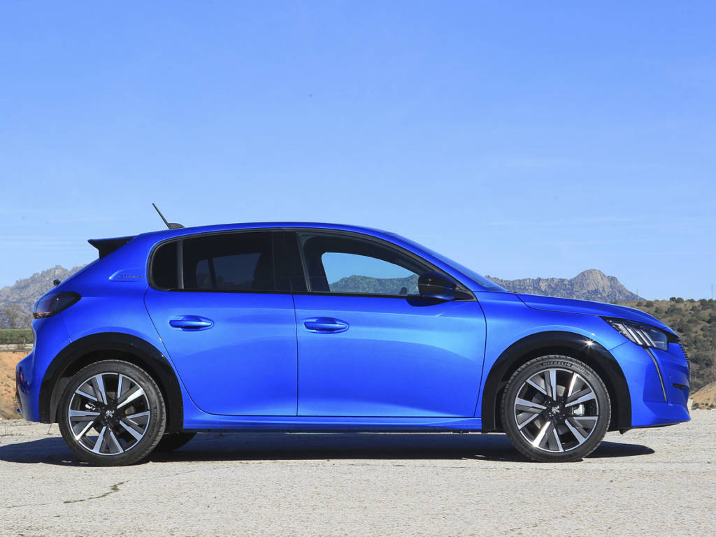 Comparativa Peugeot 208 GT Line PureTech 130 2020