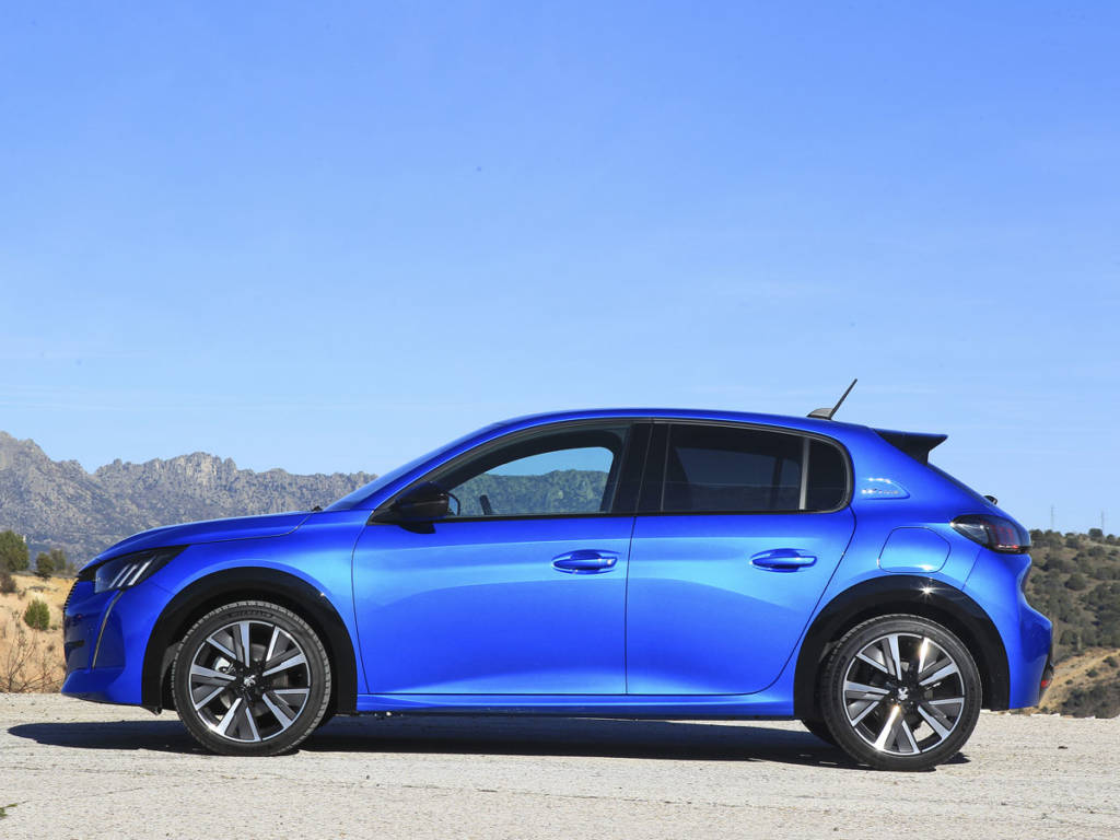 Comparativa Peugeot 208 GT Line PureTech 130 2020