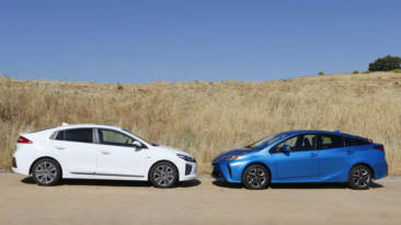 Comparativa Toyota Prius vs Hyundai Ioniq Hybrid 2020